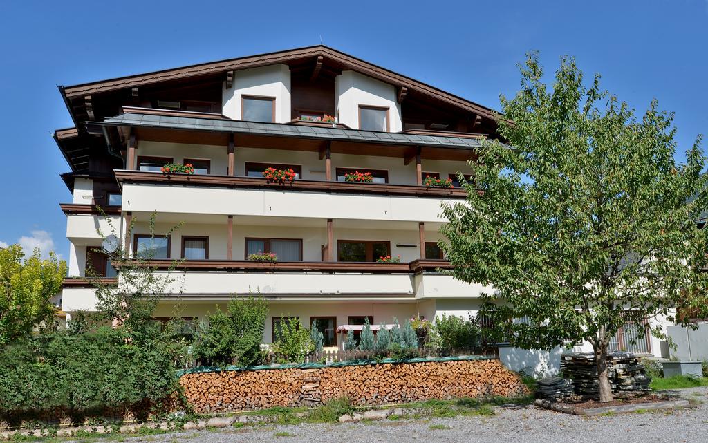 Appartementhaus Kaltenbach-Stumm Exterior foto